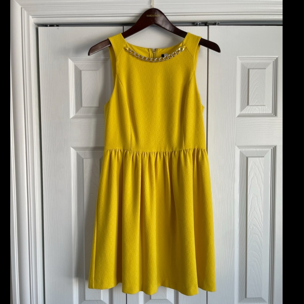 Kensie yellow fit and flare dress with chain detail, Sz S